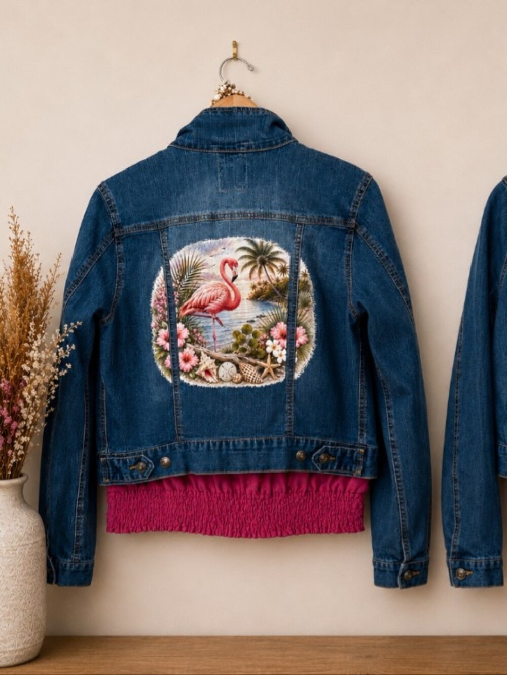 🦩 5 Piece Set | Medium | Denim Jacket | Blouse | Shell Necklaces & Bracelet